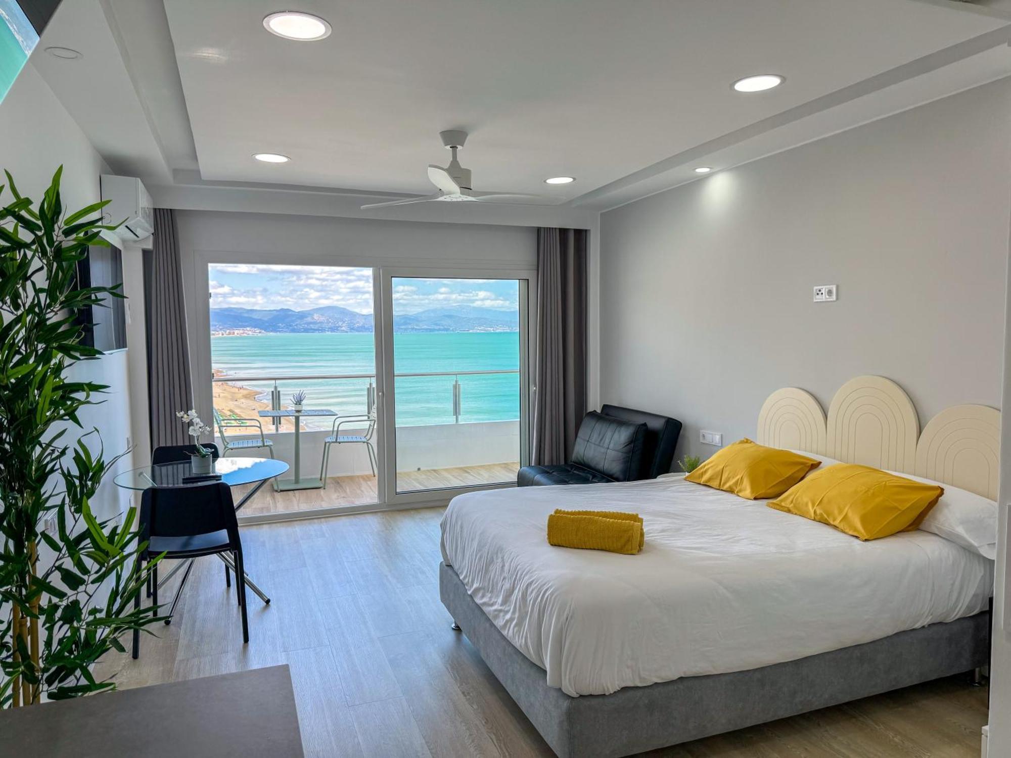 Spectacular Sea Views Torremolinos Apartamento Exterior foto