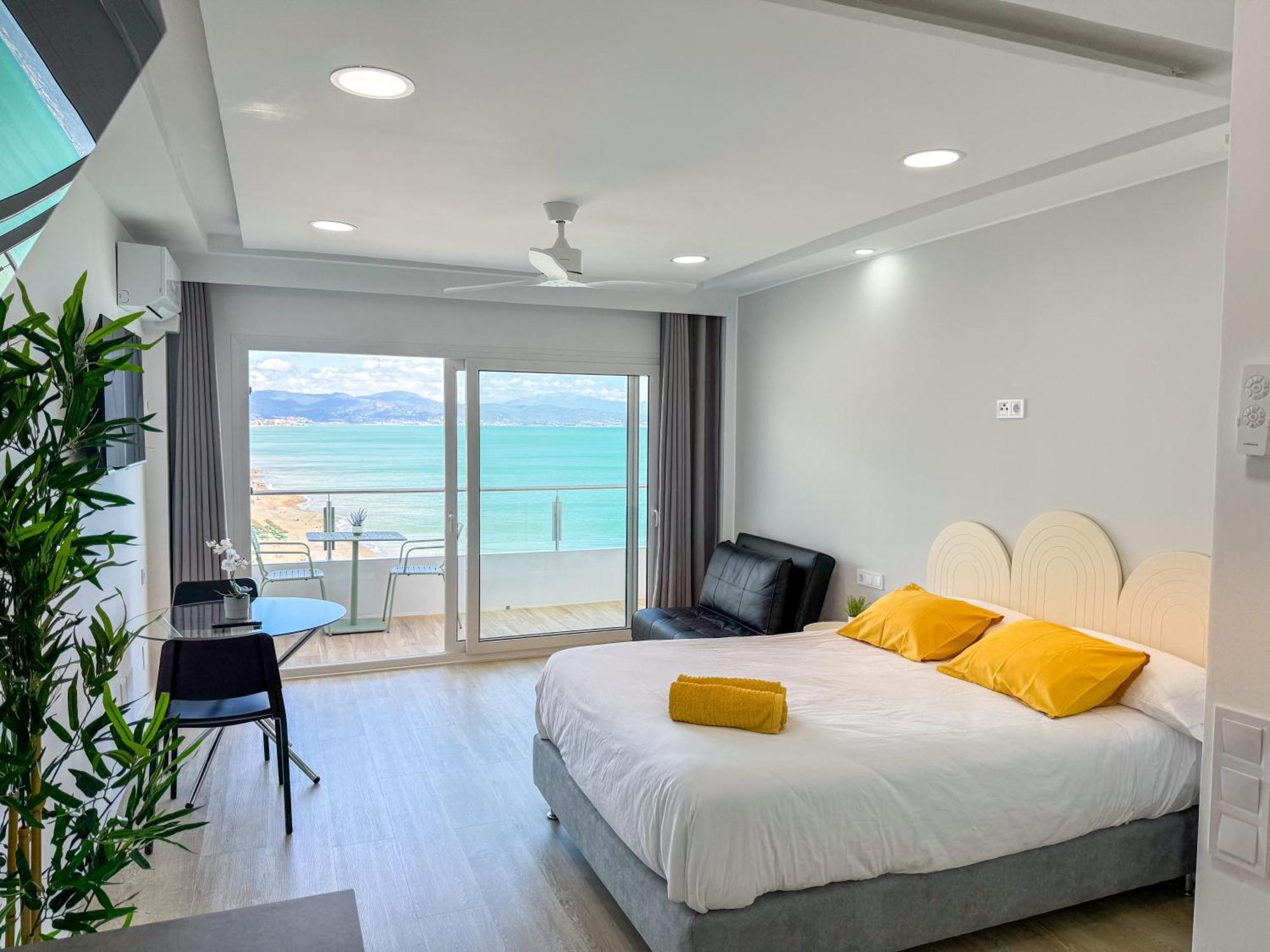 Spectacular Sea Views Torremolinos Apartamento Exterior foto